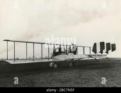 Avion biplans de bombardiers italien Caproni CA.33, Italie 1917 Banque D'Images