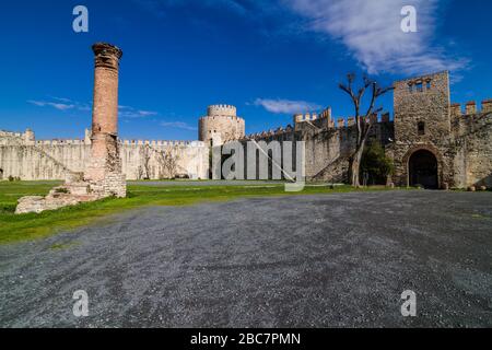 Istanbul / Turquie - 5 mars 2019: La forteresse de Yedikule est l'un des sites les plus intéressants pour voyager en Turquie et Istanbul. Construit en 1458 sur le commutateur Banque D'Images