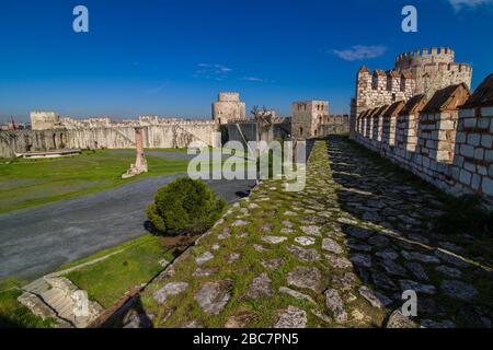 Istanbul / Turquie - 5 mars 2019: La forteresse de Yedikule est l'un des sites les plus intéressants pour voyager en Turquie et Istanbul. Construit en 1458 sur le commutateur Banque D'Images