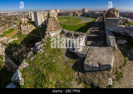 Istanbul / Turquie - 5 mars 2019: La forteresse de Yedikule est l'un des sites les plus intéressants pour voyager en Turquie et Istanbul. Construit en 1458 sur le commutateur Banque D'Images