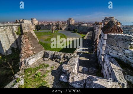 Istanbul / Turquie - 5 mars 2019: La forteresse de Yedikule est l'un des sites les plus intéressants pour voyager en Turquie et Istanbul. Construit en 1458 sur le commutateur Banque D'Images