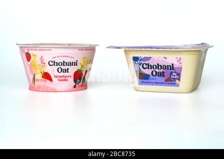 Nourriture de type yaourt non laitier à base d'avoine de Chobani Banque D'Images
