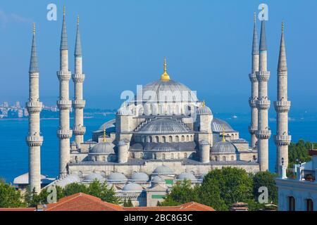 Istanbul, Province d'Istanbul, Turquie. La Mosquée Sultan Ahmet ou Sultanahmet, également connue sous le nom de Mosquée bleue. Banque D'Images