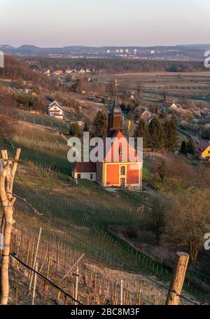 église dans les montagnes, dresde, saxe, allemagne Banque D'Images