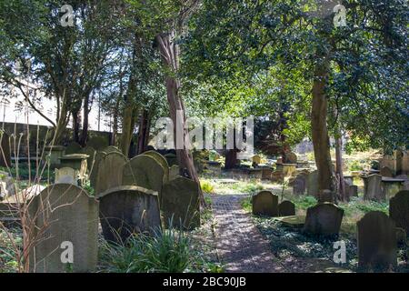 St Marys Churchyard, Bathwick, Bath Banque D'Images