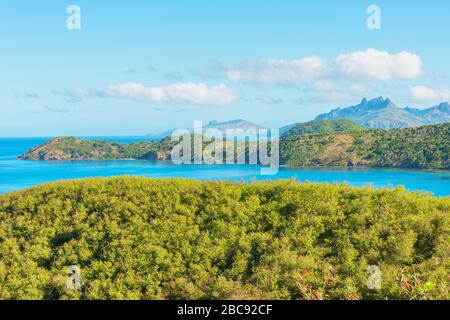 Vue sur l'île Drawaqa, l'île Waya et Nanuya Balavu, le groupe des îles Yasawa, Fidji, les îles du Pacifique Sud, Pacifique Banque D'Images