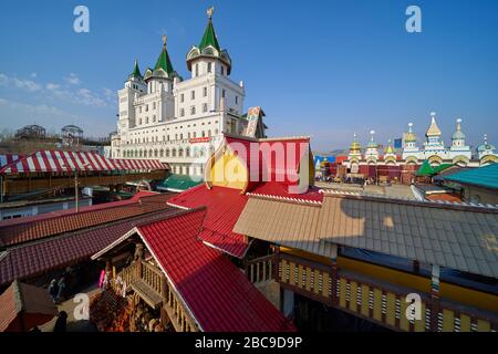 Moscou, Russie - 07 mars 2020: Vernissage au Kremlin d'Izmailovo Banque D'Images