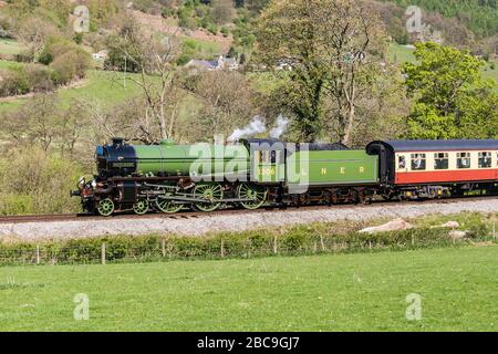 Un train à vapeur sur le chemin de fer de Llangollen Banque D'Images