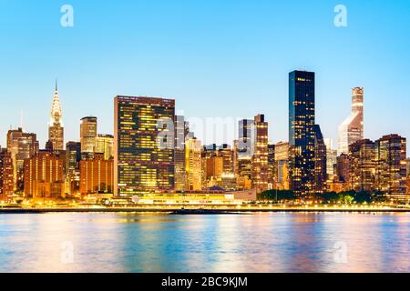 New York Skyline Nations Unies Building East River Banque D'Images