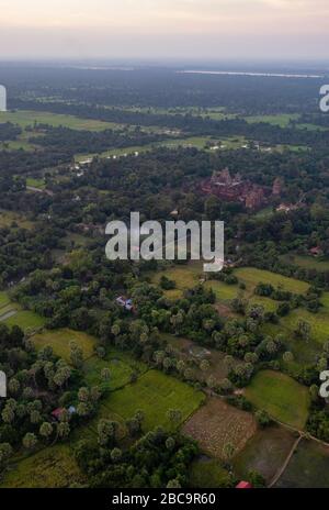 Vue aérienne de Pre RUP au coucher du soleil, à l'est d'Angkor Wat, Siem Reap, Cambodge. Banque D'Images