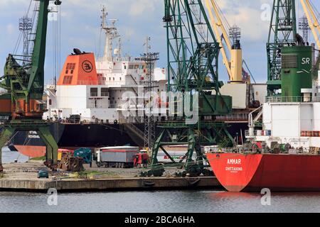 Navire, Port de Varna, province homonyme, Bulgarie Banque D'Images