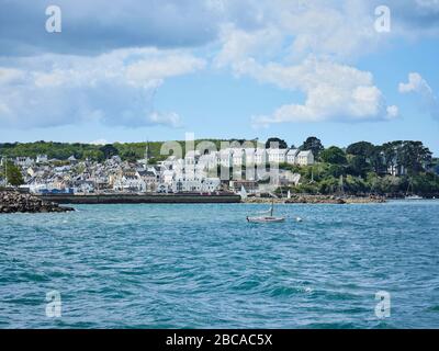 Maisons dans l'un des trois ports de Douarnenez en Bretagne Banque D'Images