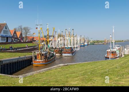 Allemagne, Basse-Saxe, Frise orientale, Greetsiel, impressions dans le port. Banque D'Images