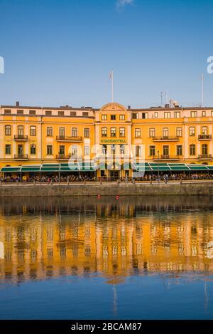 Suède, Varmland, Karlstad, Stadshotell Hotel, coucher de soleil Banque D'Images