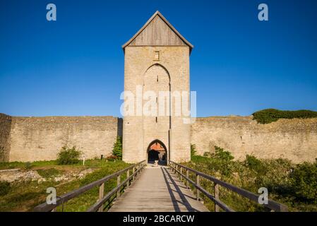 Suède, île Gotland, Visby, mur de ville du XIIe siècle, mur de ville le plus complet en Europe, tour Osterport Banque D'Images