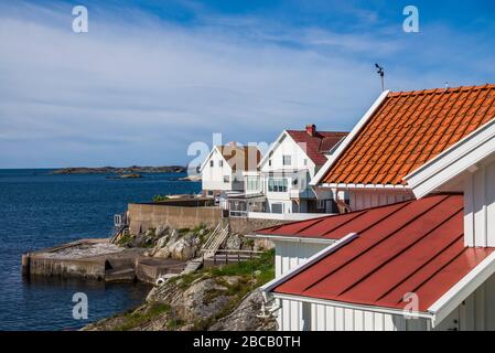 Suède, Bohuslan, île de Tjorn, Ronnang, village et port Banque D'Images