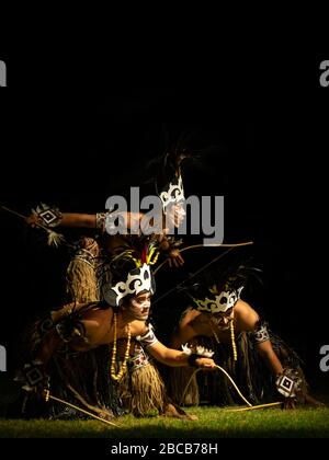 BALI INDONÉSIE: 08 FÉVRIER 2020: Danseurs traditionnaux à Bali Indonésie Banque D'Images