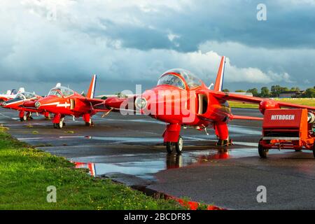 Une gamme d'anciens appareils d'entraînement de la Royal Air Force Foland Gnat dans le champ aérien de North Weald Banque D'Images