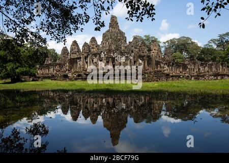 Angkor Tom , Bayon smilie visages Banque D'Images