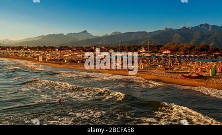 vue incroyable sur la plage forte dei marmi Banque D'Images