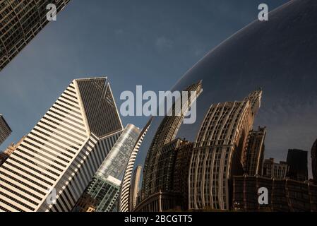 Chicago, il, États-Unis - 9 novembre 2019 - The Cloud Gate (alias The Bean), l'une des principales attractions de Chicago Banque D'Images
