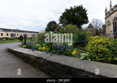 Une sélection de photos prises lors de l'éclusage de Covid 19 dans le Cirencester de l'église paroissiale. C'était la deuxième capitale de l'époque romaine Corinium. Banque D'Images