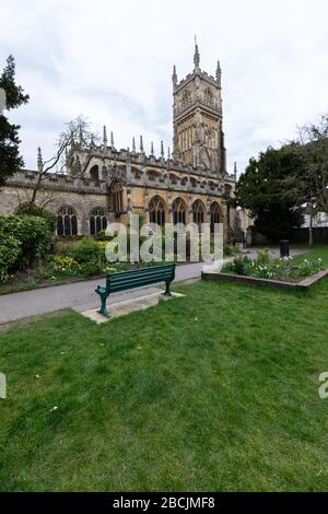 Une sélection de photos prises lors de l'éclusage de Covid 19 dans le Cirencester de l'église paroissiale. C'était la deuxième capitale de l'époque romaine Corinium. Banque D'Images