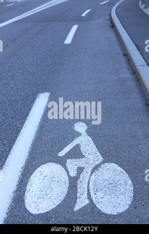 Voie pour cycliste. Piste cyclable. Saint-Gervais-les-bains. Haute-Savoie. France. Banque D'Images