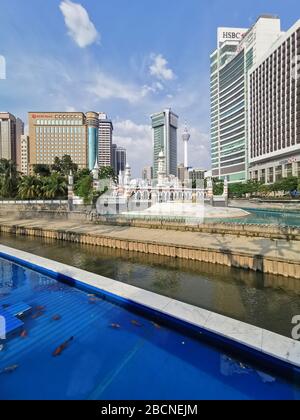 Le dataran merdeka (place Merdeka) est situé dans le centre-ville de Kuala Lumpur. Banque D'Images