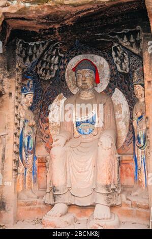 Œuvres d'art bouddhistes sur la falaise de Jiajiang Qianfo près de Leshan, province du Sichuan, Chine. Banque D'Images