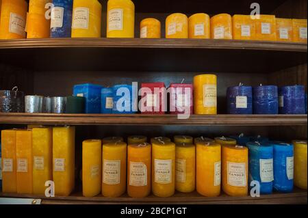 Bougies parfumées sur l'écran de la boutique de bougies de Balarat, Balarat, Australie Banque D'Images