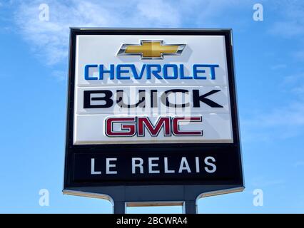 Montréal, Canada - le 4 avril 2020 : Chevrolet Buick et GMC signent à la concession. Ils sont les marques automobiles les plus populaires et les plus reconnaissables aux États-Unis. CHEV Banque D'Images