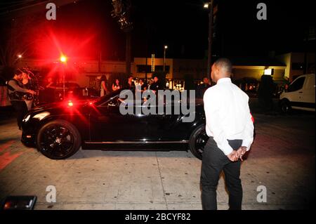 Princess Love arrive dans un bentley convertable sur une série de photos promotionnelles « Love and Hip Hop Hollywood 2 » le 15 avril 2015 à Studio City, Californie. Banque D'Images