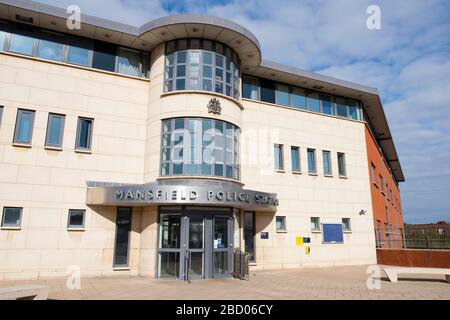 Extérieur du poste de police de Mansfield, Mansfield Notinghamshire Angleterre Royaume-Uni Banque D'Images