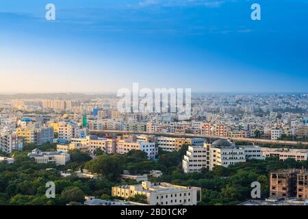 Les bâtiments de la ville de Hyderabad et les gratte-ciel de l'Inde Banque D'Images