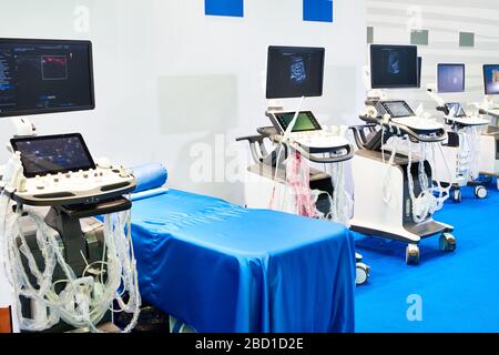 Dispositifs médicaux pour l'examen échographique en exposition Banque D'Images