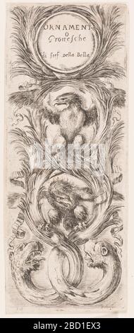 Plaque de la série Ornamenti o grotesche ornements ou grottes. Recherche en ProgressAt haut, le titre 'Ortute Grottesche / di Stef. Della Bella.' Ces mots apparaissent dans le haut de trois cercles formés par de longues feuilles qui poussent des corps de créatures au bas de l'gravure. Plaque de la série Ornamenti o grotesche ornements ou grottes Banque D'Images