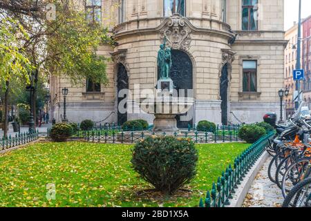 Budapest, Hongrie - 10 novembre 2018 : Bibliothèque métropolitaine Ervin Szabo Banque D'Images