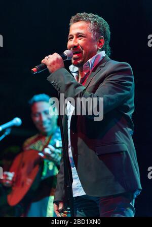 Khaled en spectacle au festival WOMAD, Charlton Park, Royaume-Uni le 28 juillet 2012 Banque D'Images