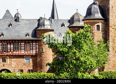 Steinau an der Strasse, lieu de naissance des frères Grimm, Allemagne - le château médiéval impressionnant bien préservé, le palais de la Renaissance et la forteresse. Banque D'Images