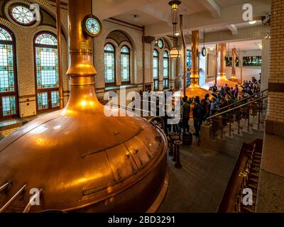 Préparation de bouilloires dans la brasserie Heineken, Amsterdam, Pays-Bas Banque D'Images