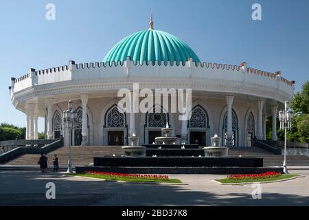 Musée Amir Timur (Tamerlane) dédié au seigneur de guerre mongol qui régnait autrefois en Ouzbékistan actuel Banque D'Images