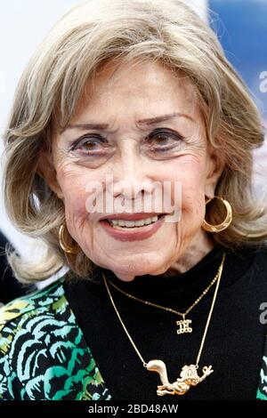 13 novembre 2011, Los Angeles, CA, États-Unis: LOS ANGELES - 13 NOVEMBRE: Juin Foray au ''Happy Feet Two'' Premiere au Grauman's Chinese Theatre le 13 novembre 2011 à Los Angeles, CA (Credit image: © Kay Blake/ZUMA Wire) Banque D'Images