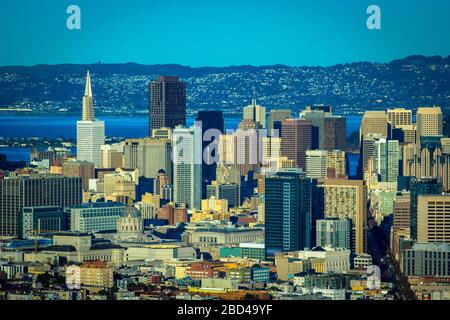 Une vue aérienne du centre-ville de San Francisco Californie, le jour ensoleillé Banque D'Images