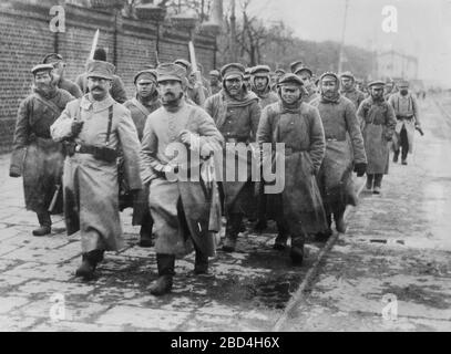 Prisonniers russes à Skierniewice, Pologne pendant la première Guerre mondiale. 1914-1915 Banque D'Images