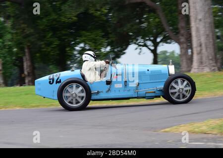 Voiture d'époque Bugatti à l'événement de montée en colline Banque D'Images