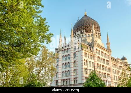 Yenidze Building, l'ancien bâtiment d'usine d'une usine de cigarettes à Dresde, Saxe, Allemagne Banque D'Images