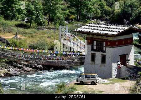 Pont de la chaîne de fer à Paro. Banque D'Images