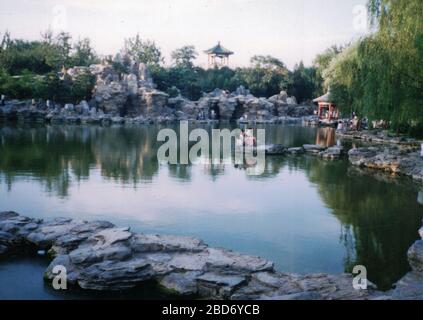 CHINE - 1989: Photo rétro montre le paysage typique chinois. Banque D'Images