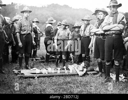 Soirée civière, scouts, début des années 1900 Banque D'Images